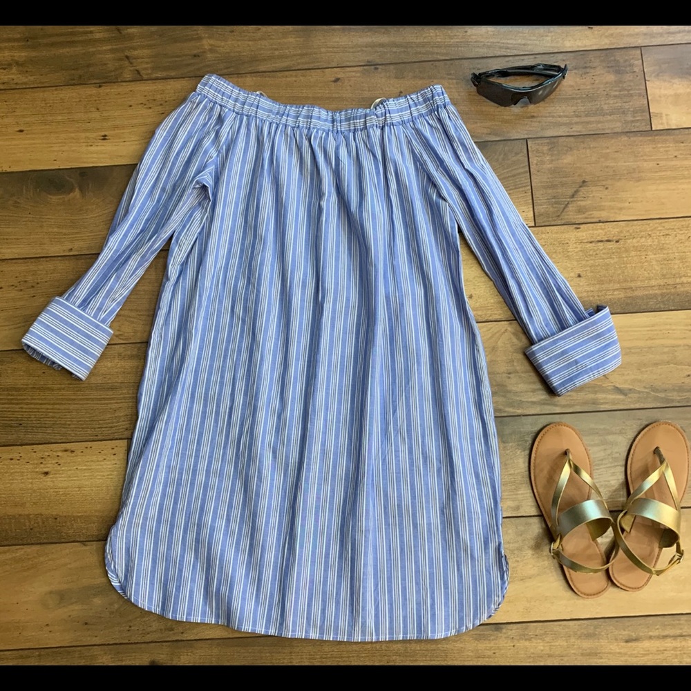 3/$25 Summer off shoulder M size Love j dress Blue